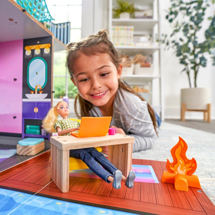 SwingsetPlus Glamp & Go 2-in-1 Doll Camper