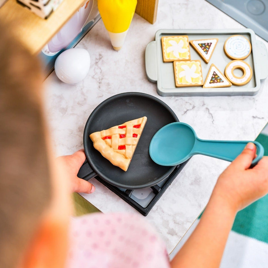 SwingsetPlus Surprise Sweets Play Kitchen