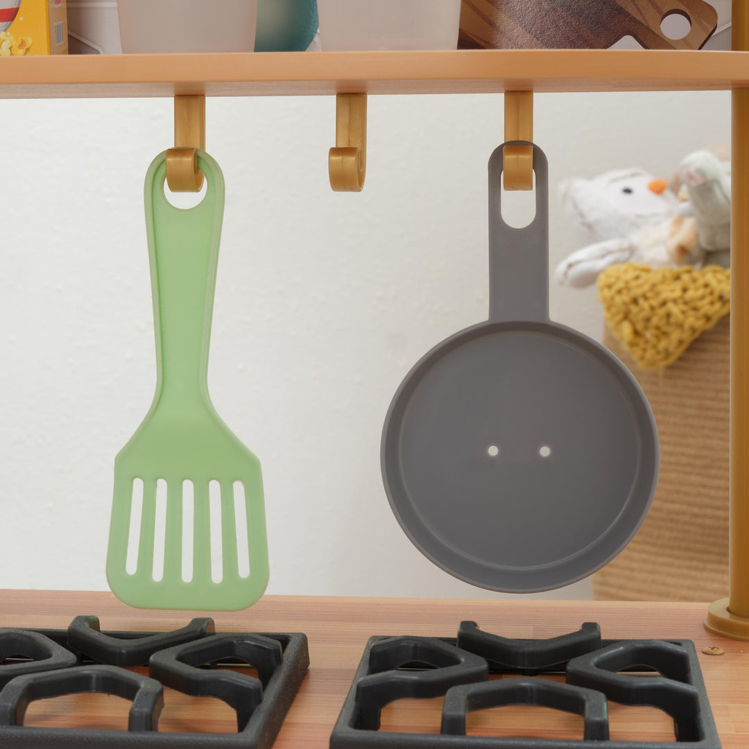 SwingsetPlus Vintage Play Kitchen - White