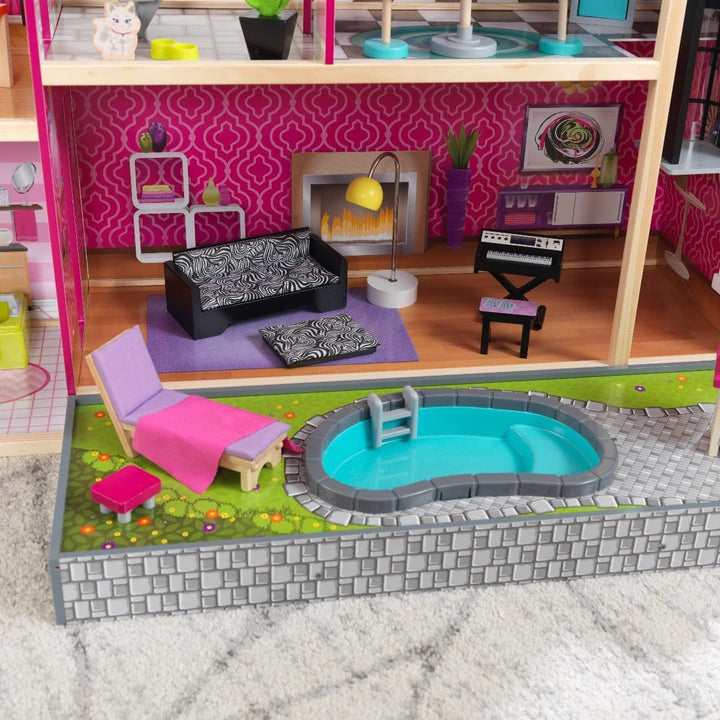 SwingsetPlus Uptown Dollhouse